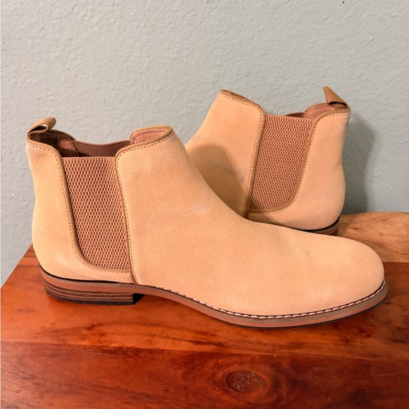 Men's Chelsea Boots in Tan Suede - Picture 4 of 8